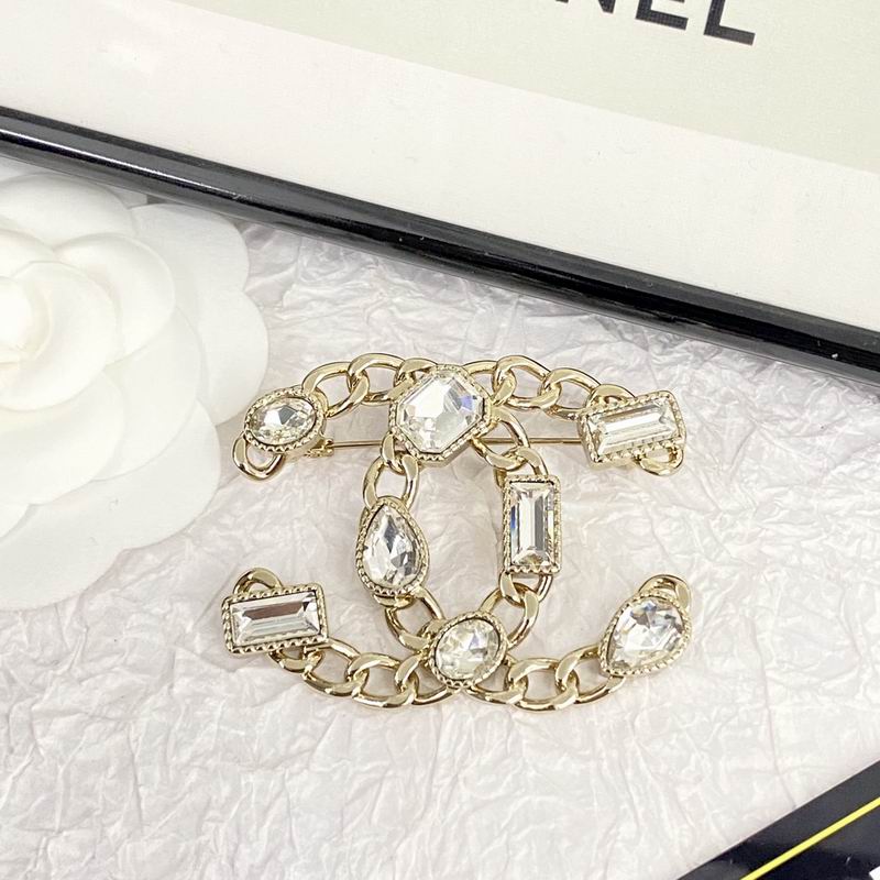 Chanel Brooch 07yxq04